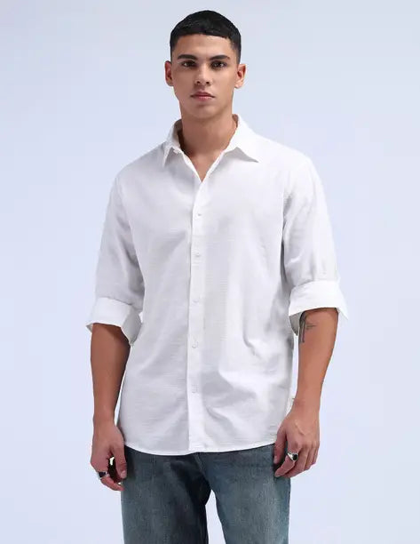 FLYING MACHINE Men Slim Fit Solid Casual Shirt FMSHT3679