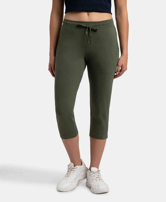 #1300 Super Combed Cotton Elastane Slim Fit Capri with Side Pockets uper Cotton Elastane Slim Fit Printed Capri with Side Pockets
