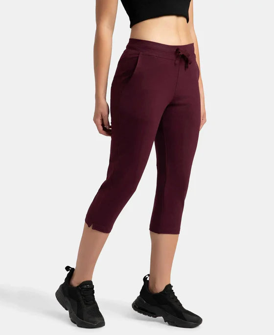 #1300 Super Combed Cotton Elastane Slim Fit Capri with Side Pockets uper Cotton Elastane Slim Fit Printed Capri with Side Pockets