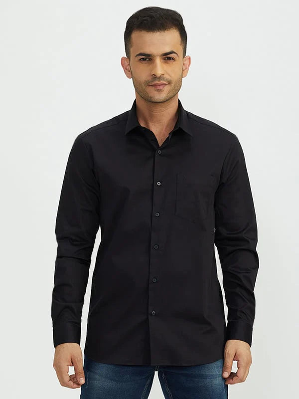 Indian Terrain Men Solid Full Sleeve Cotton Blend Shirt ā ITMSH04362LS Black