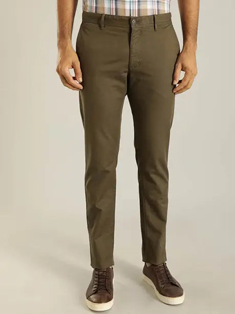 INDIAN TERRAIN Men Slim Fit Green Cotton Blend Trouser ITMTR01138