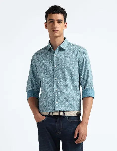 FLYING MACHINE Men Slim Fit Printed Spread Collar Casual Shirt FMSHT2853