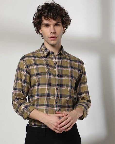 JOHN PLAYERS Men Checked Slim Fit Shirt with Patch Pocket 443036609001