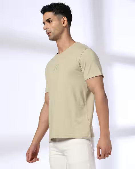 JOHN PLAYERS JEANS Men Embossed Slim Fit Crew-Neck T-Shirt 443055104028
