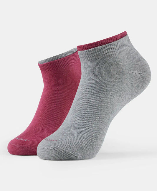 #7491 Compact Cotton Stretch Solid Low Show Socks with Stay Fresh Treatment