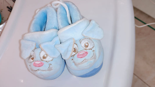Teddy Applique Detailed Slip On Anti Skid Booties