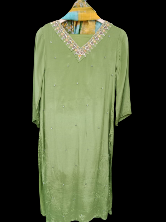 Green Kurta with Trousers &amp; print Dupatta #K-S-24-SK-13-086